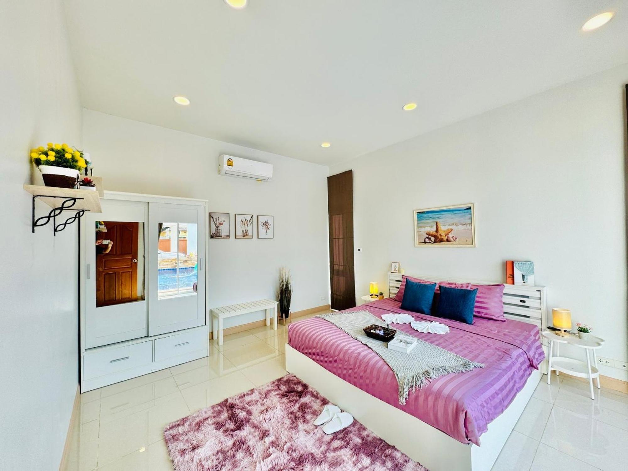 The Paragon Pool * Hua Hin